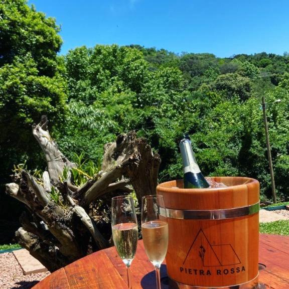 فندق Pietra Rossa- Vale Dos Vinhedos Bento Gonçalves المظهر الخارجي الصورة